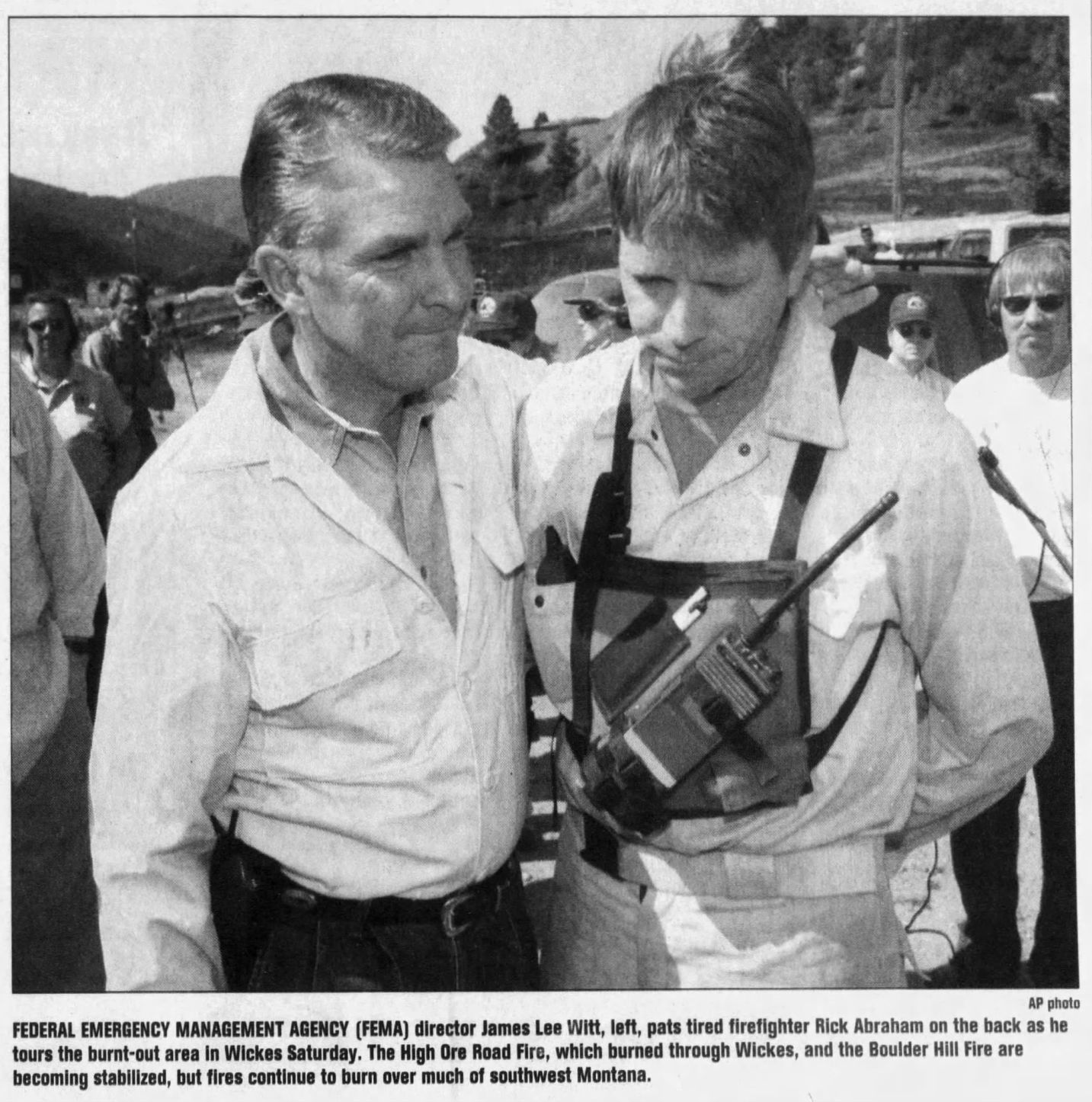 An IR newspaper clipping from Sug. 13, 2000 shows Rick Abraham